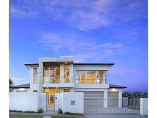 Confidently Sell Your House with Our Team