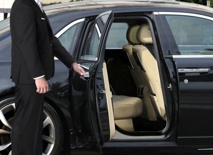 awg-ambassador-vegas-limo-rates-big-0